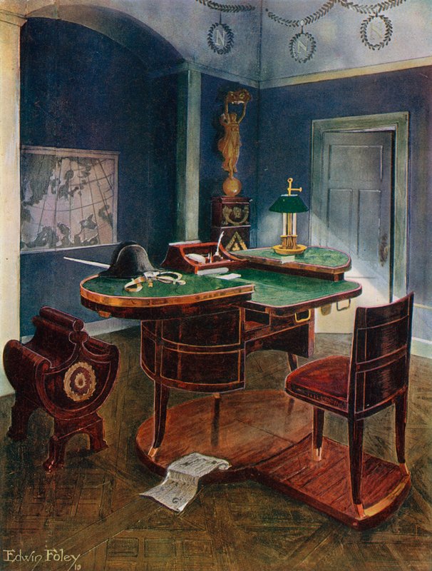 Bureau de Campagne und Bureau en Boite von Napoleon dem Ersten, Schloss Malmaison, Frankreich von Edwin John Foley