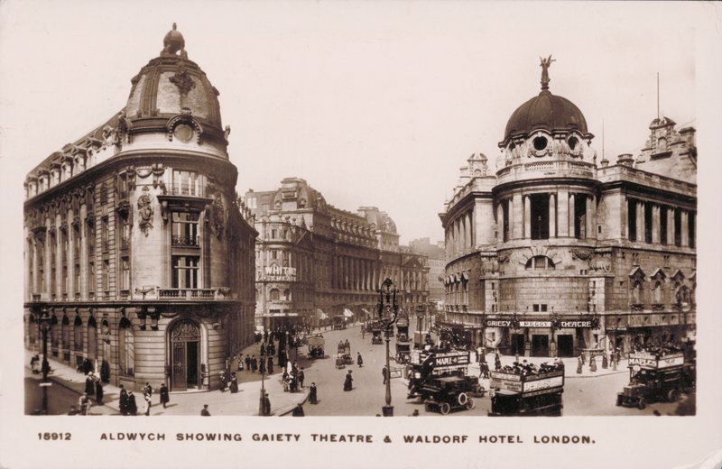 Aldwych, London, Gaiety Theatre, Waldorf Hotel von English Photographer
