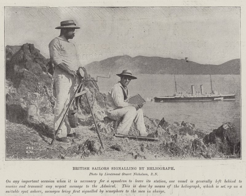 Britische Seeleute signalisieren mit Heliograph von English Photographer