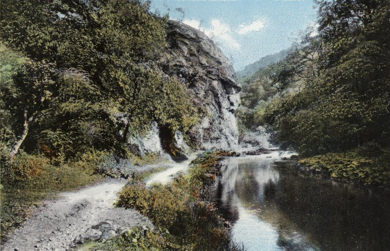 Dovedale, Der löwenköpfige Felsen von English Photographer
