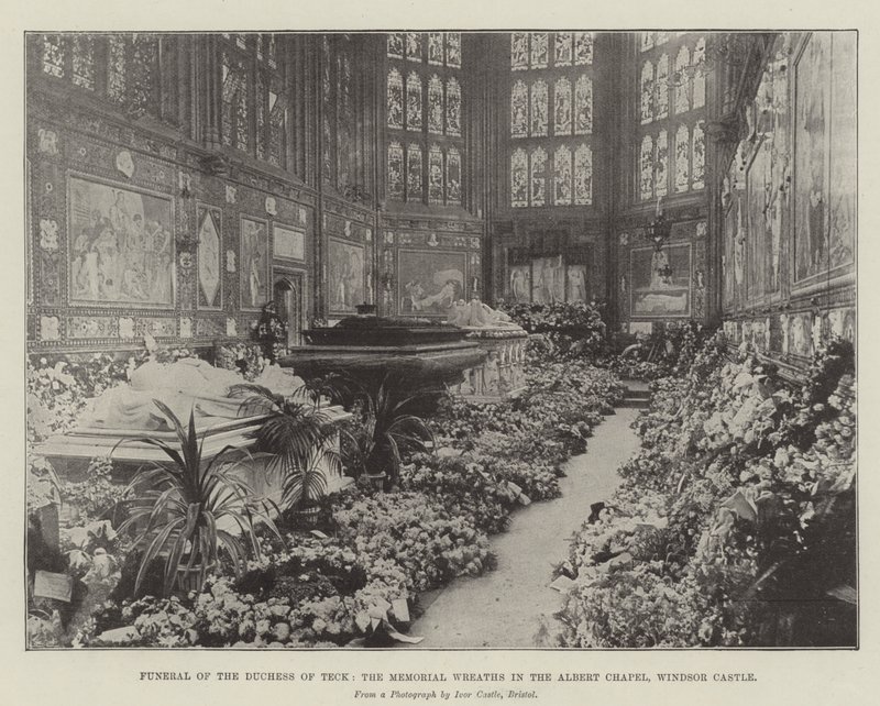 Beerdigung der Herzogin von Teck, die Gedenkkränze in der Albert Chapel, Windsor Castle von English Photographer