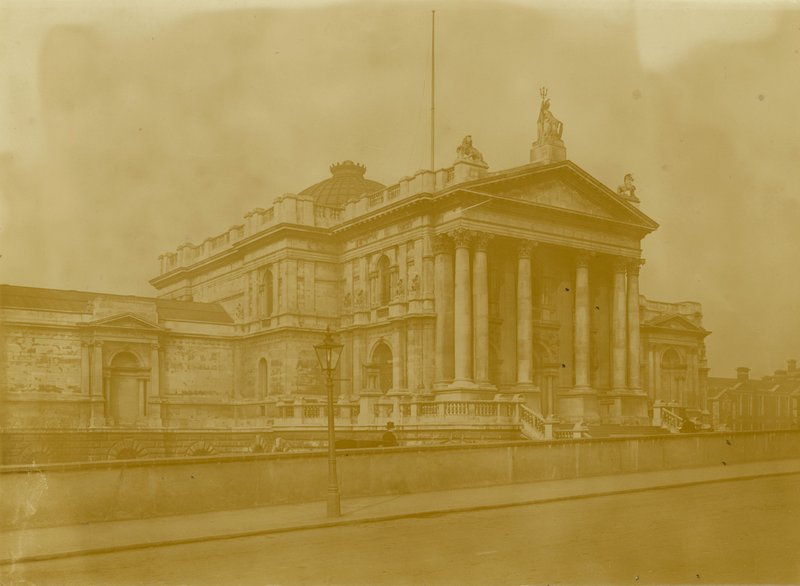 Gesamtansicht der Tate Gallery von English Photographer