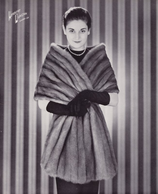 Herbert Duncan Furs: Royal Pastel Mink von English Photographer