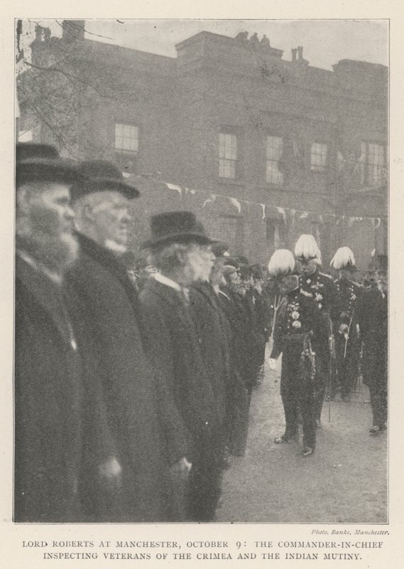 Lord Roberts in Manchester, 9. Oktober, der Oberbefehlshaber inspiziert Veteranen des Krimkriegs und des indischen Aufstands von English Photographer