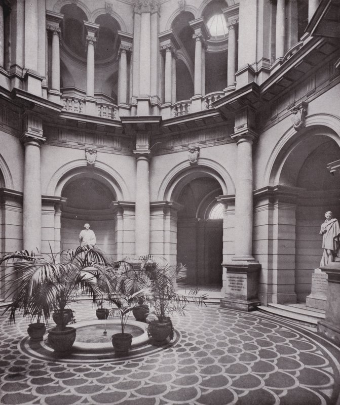 National Gallery of British Art, die zentrale Halle von English Photographer