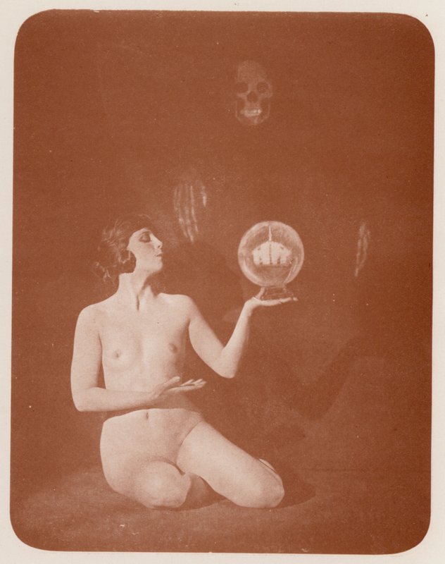 Nudistenkunst: Der unsichtbare Dorn von English Photographer