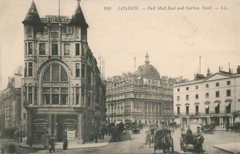 Pall Mall East und Carlton Hotel von English Photographer
