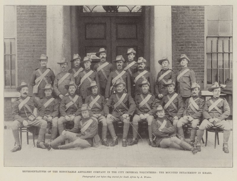 Vertreter der Honourable Artillery Company in den City Imperial Volunteers, die berittene Abteilung in Khaki von English Photographer