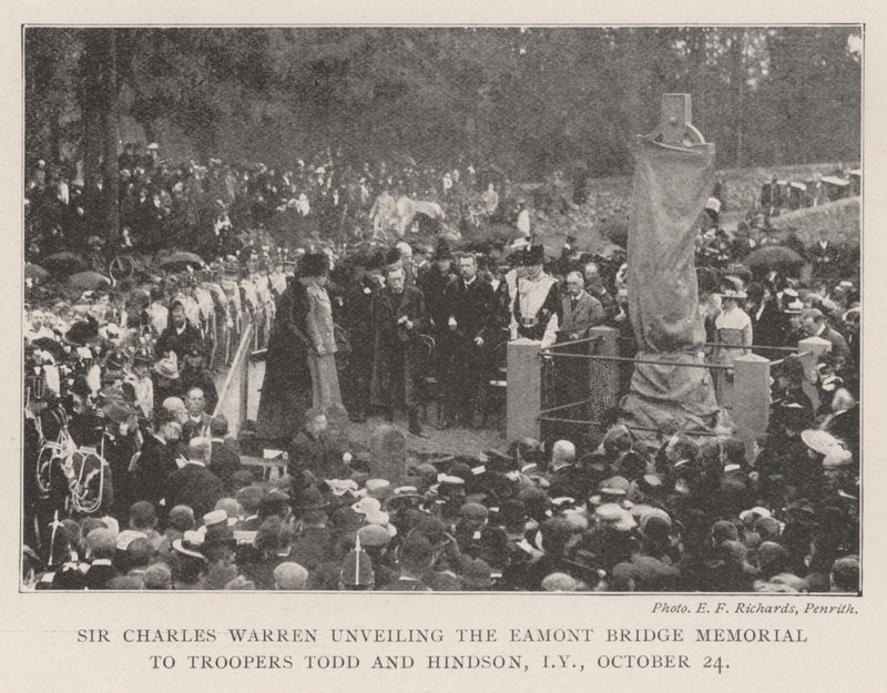 Sir Charles Warren enthüllt das Eamont Bridge Memorial für die Soldaten Tood und Hindson, Imperial Yeomanry, 24. Oktober von English Photographer