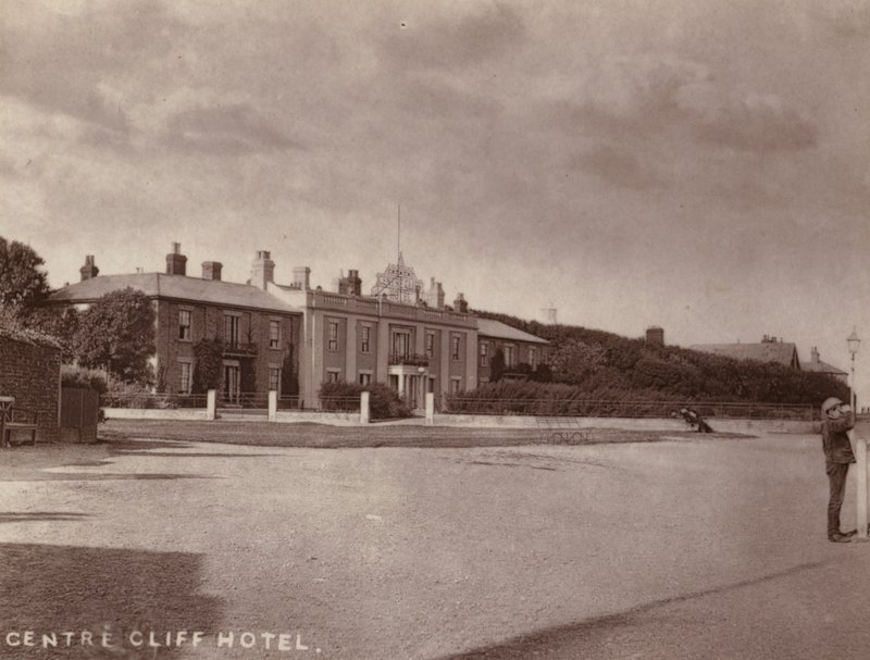 Southwold: Centre Cliff Hotel von English Photographer
