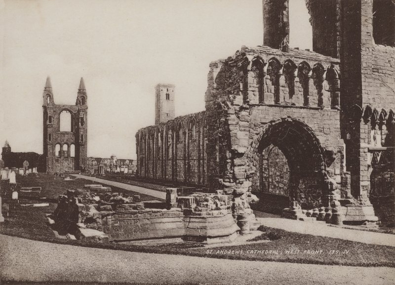 St Andrews Kathedrale, Westfront von English Photographer
