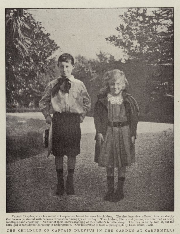 Die Kinder von Hauptmann Dreyfus im Garten in Carpentras von English Photographer