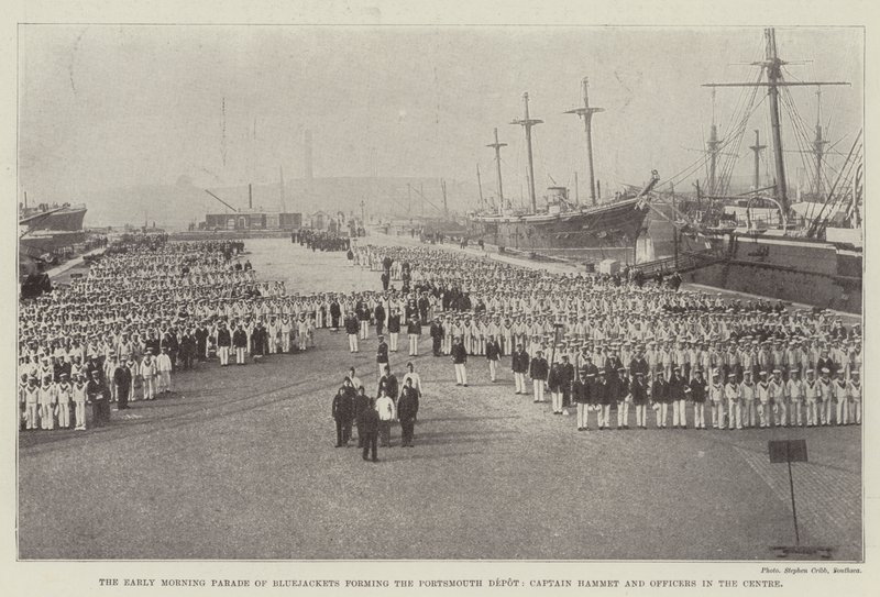 Die Frühparade der Matrosen des Portsmouth Depots, Captain Hammet und Offiziere in der Mitte von English Photographer