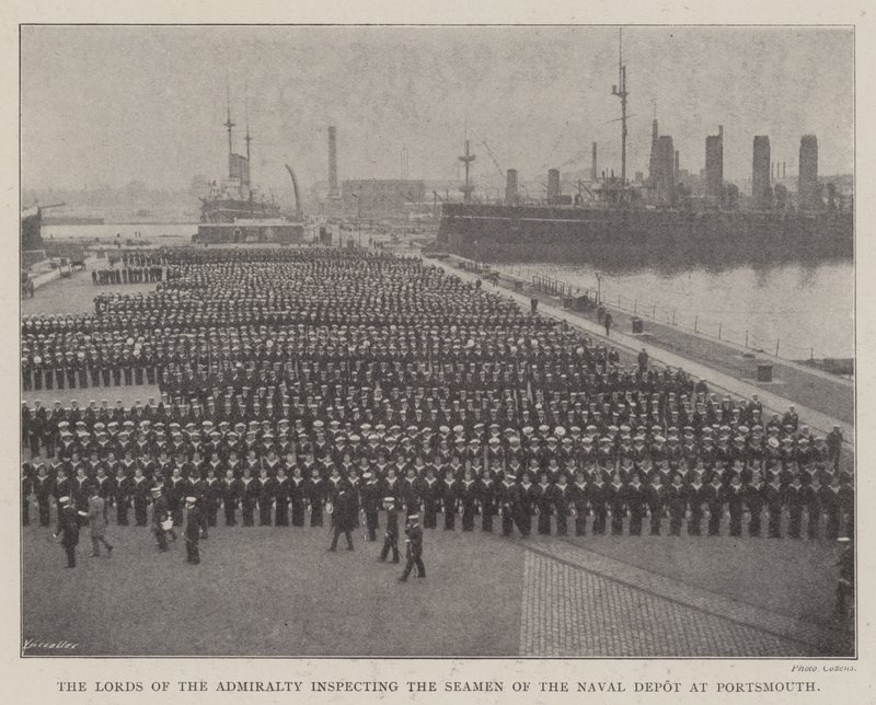 Die Lords der Admiralität inspizieren die Seeleute des Marine-Depots in Portsmouth von English Photographer