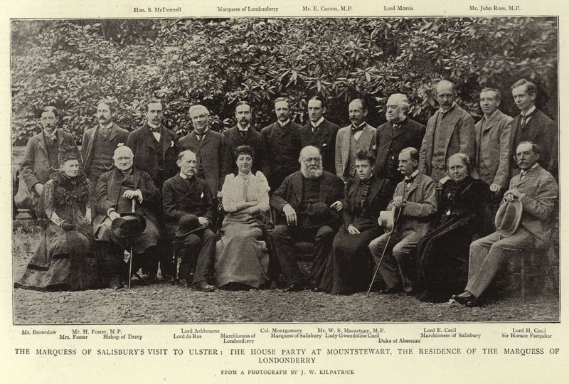 Der Besuch des Marquess von Salisbury in Ulster, die Hausgesellschaft in Maountstewart, der Residenz des Marquess von Londonderry von English Photographer