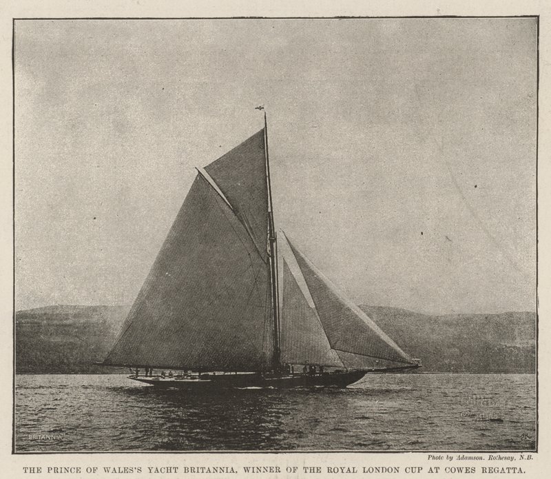 Die Yacht Britannia des Prinzen von Wales, Gewinner des Royal London Cup bei der Cowes Regatta von English Photographer