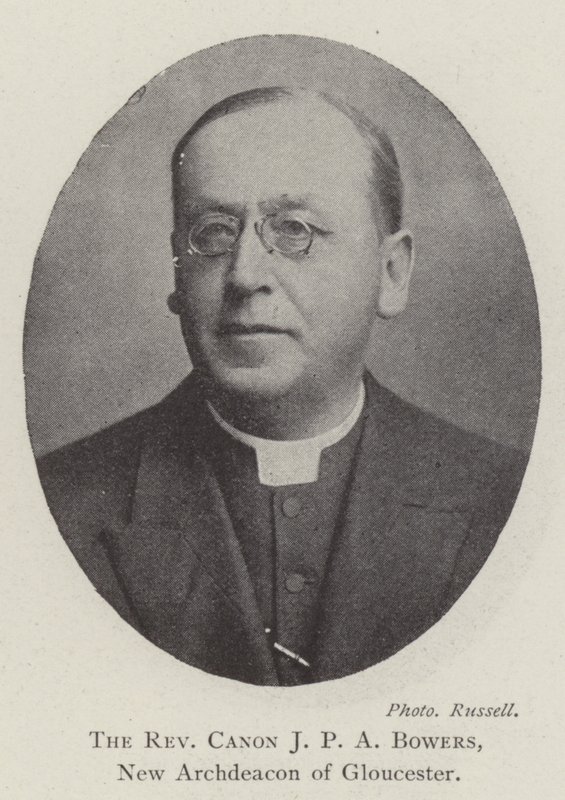 Der Reverend Canon J P A Bowers, neuer Erzdiakon von Gloucester von English Photographer