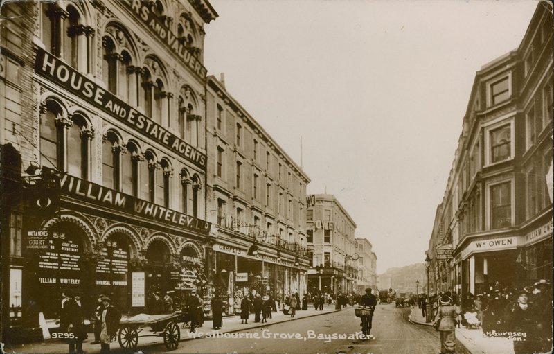Westbourne Grove, Bayswater, London von English Photographer