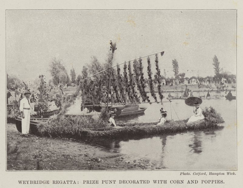 Weybridge-Regatta, Preis-Punt dekoriert mit Korn und Mohn von English Photographer