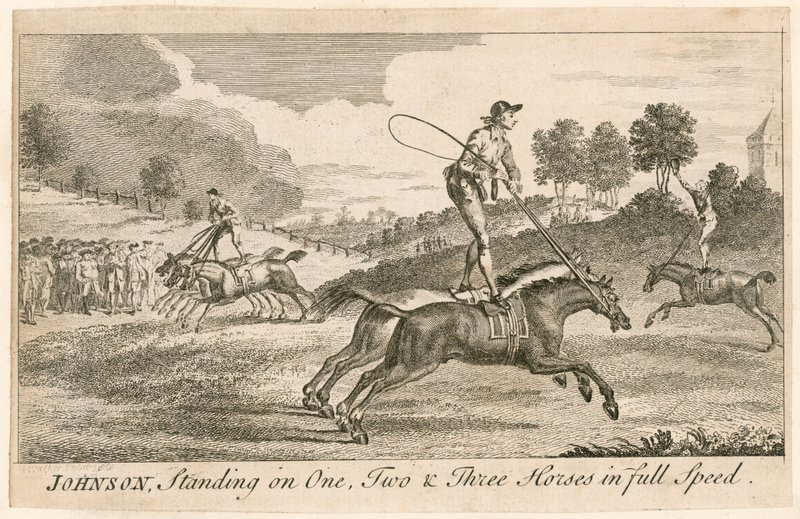 Thomas Johnson auf einem, zwei und drei Pferden im vollen Galopp von English School