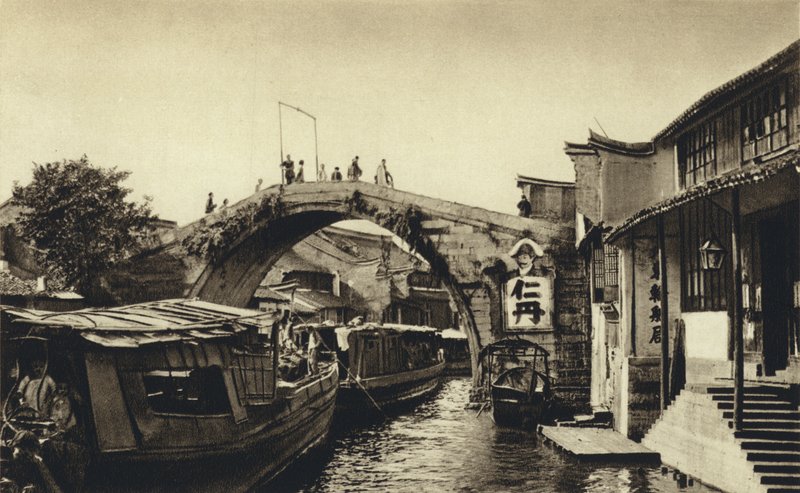 China, Kanalbrücke in Kiahing von European Photographer