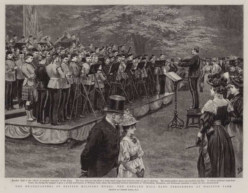 Das Hauptquartier der britischen Militärmusik, die Kneller Hall Band spielt im Whitton Park von Frank Dadd