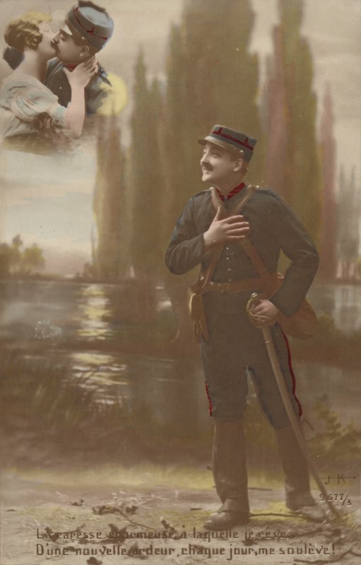 Ein Soldat stellt sich vor, wie er und seine Liebe sich küssen von French Photographer