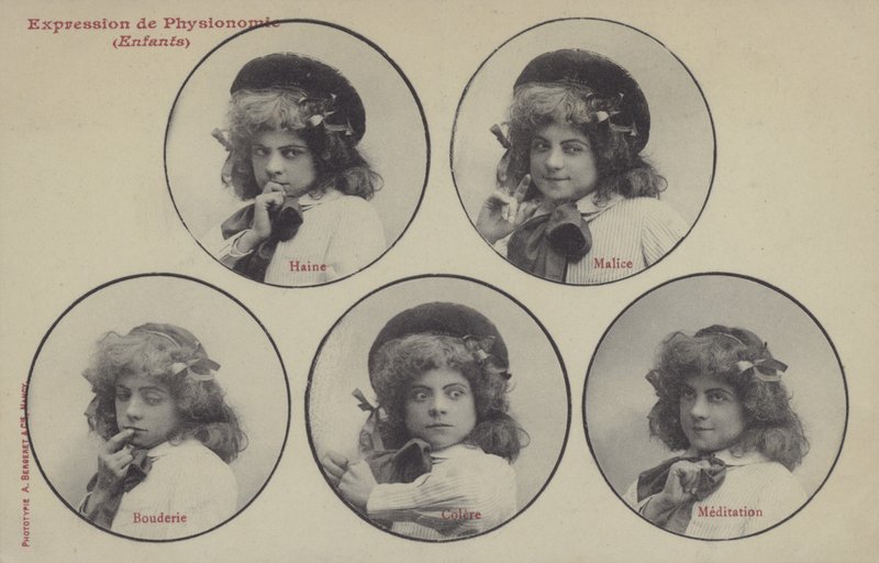 Mädchen, das Grimassen schneidet von French Photographer