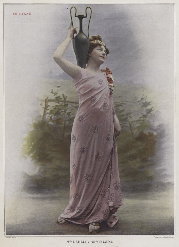 Mademoiselle Dehelly als Leda in Le Cygne von French Photographer