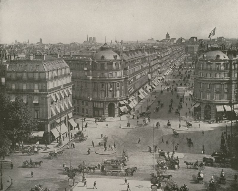 Paris: Blick auf die Avenue de l