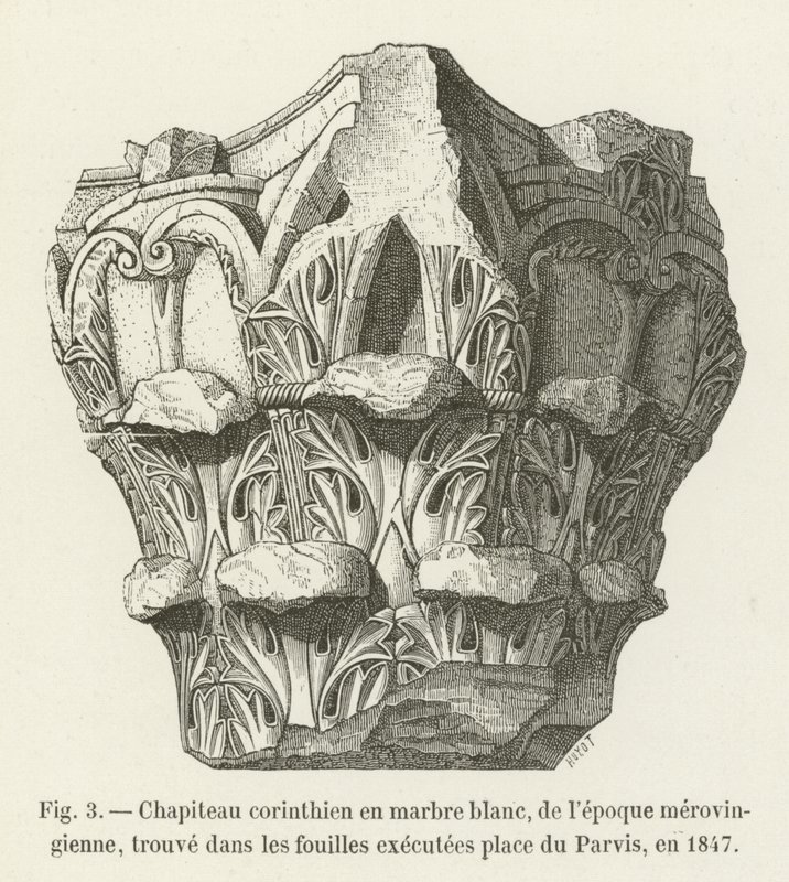Korinthisches Kapitell aus weißem Marmor, aus der merowingischen Epoche, gefunden bei den Ausgrabungen am Parvis, 1847 von French School
