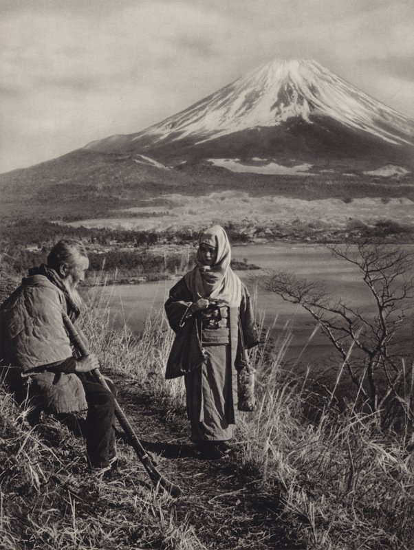 Japan in den 1920er Jahren: Fuji, Japans heiligster Berg von Herbert Ponting
