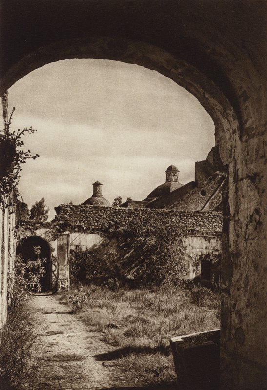 Mexiko: Klosterruine im Nationalpark, Desierto de los Leones von Hugo Brehme