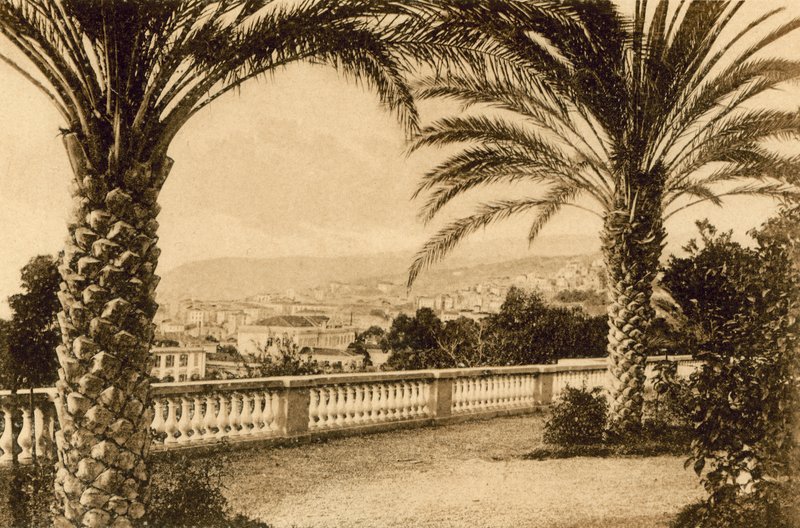 San Remo, Zwischen den Palmen von Italian Photographer