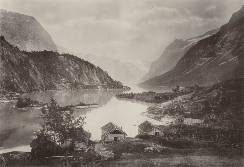 Blick auf den Loen-See, Nordfjord von Norwegian Photographer