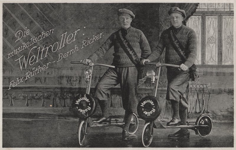 Felix Ruether und Bernhard Ricker, musikalische Rollerfahrer von Photographer German