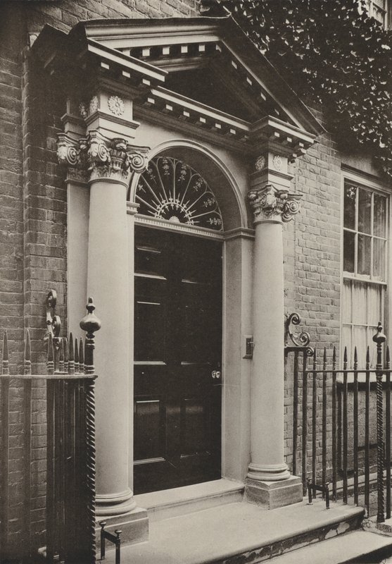 Türöffnung, Redhill Road, Reigate, Surrey von William Galsworthy Davie