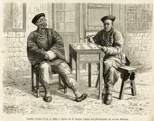 Schachspieler. Gravur nach einer Zeichnung von A. Marie, um die Reise nach Peking und Nordchina von T. Choutze in 1873 zu illustrieren, veröffentlicht in "Le tour du monde" 1876, herausgegeben von Edouard Charton, Hachette-Ausgabe, Paris. Selva-Sammlung