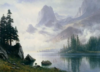 Berg aus dem Nebel