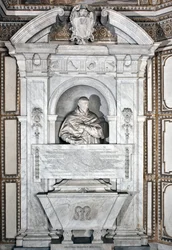 Grabdenkmal zu Ehren von Kardinal Giovanni Garcia Mellini mit Porträtbüste. Marmorskulptur von Alessandro Algardi (1598-1654) um 1630, Rom, Basilika Santa Maria del Popolo, Cappella Mellini