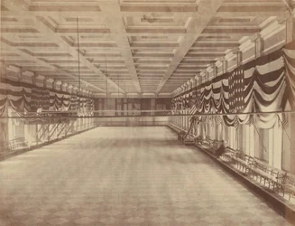 [Innenansicht des Ballsaals für Lincolns zweiten Inaugurationsball], März 1865