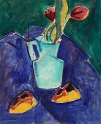Tulpen in einer grünen Vase