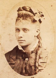 Carte de visite einer jungen afroamerikanischen Frau, ca. 1880
