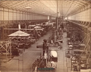 Maschinenhalle, South Avenue, Philadelphia Centennial International Exhibition, 1876 (Silberalbuminabzug)