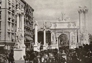 Der Dewey-Bogen vor dem Fifth Avenue Hotel an der 23rd St., New York City, zur Feier des Sieges über Spanien, 1899