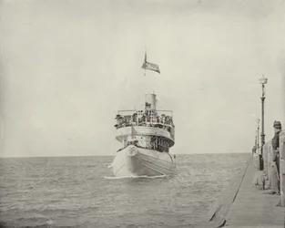 Das Walfang-Dampfschiff