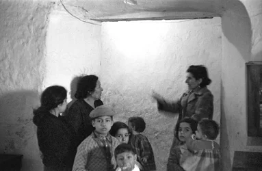 Crotone - Empfang eines Besuchers im Keller