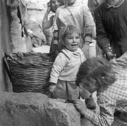 Gruppe von Kindern in Scalilla, Palermo, Sizilien, Italien