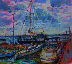 Lebhafter Hafen mit Booten