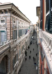 Ansicht der Via Garibaldi oder Strada Nuova in Genua, Italien